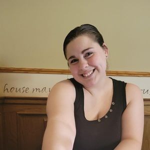 Meet your Posher, Whitney